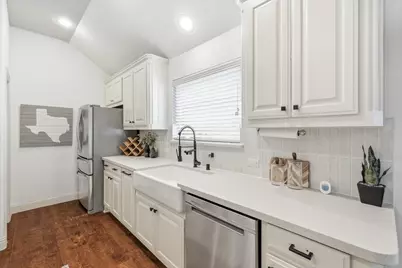 14720 Seventeen Lakes Boulevard, Fort Worth, TX 76262 - Photo 10