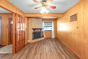 1845 Chevy Chase Dr, Carrollton, TX 75006 - Photo 12