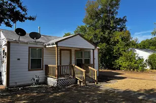 214 E Little St, Duncanville, TX 75137 - Photo 2