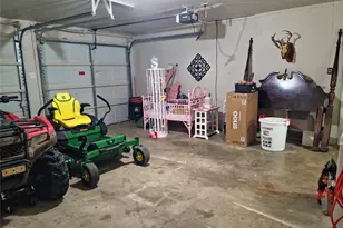 215 N Karl Cayton St, Groesbeck, TX 76642 - Photo 28