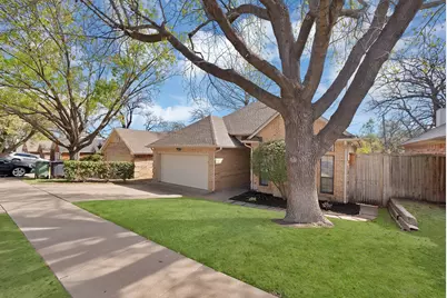 4921 Arborgate Drive, Arlington, TX 76017 - Photo 2