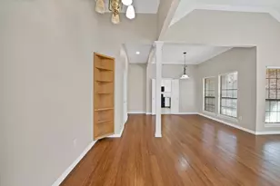 4921 Arborgate Dr, Arlington, TX 76017 - Photo 4