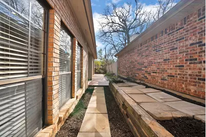 4921 Arborgate Drive, Arlington, TX 76017 - Photo 36