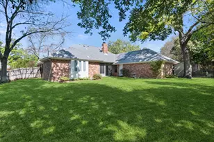 1812 Rollingwood Ct, Bedford, TX 76021 - Photo 32