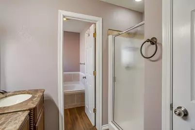 1215 Davis Street, Cleburne, TX 76033 - Photo 22