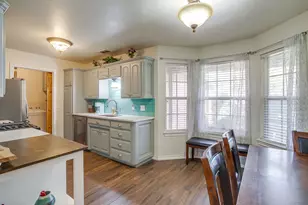 1215 Davis St, Cleburne, TX 76033 - Photo 16