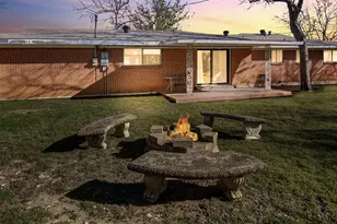 1435 W Water St, Weatherford, TX 76086 - Photo 32