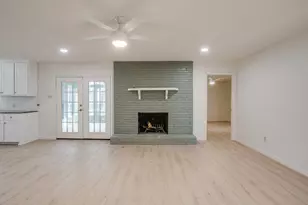 7325 Trimble Dr, Fort Worth, TX 76134 - Photo 6