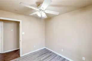 701 E College St, Sherman, TX 75090 - Photo 8