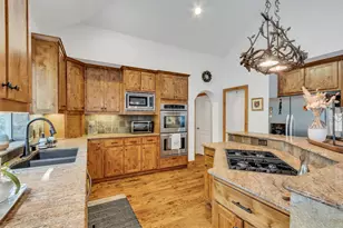 100 N Edgewater Dr, Highland Village, TX 75077 - Photo 10