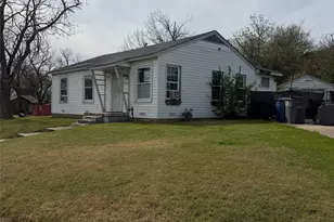 2033 Redman Cir, Dallas, TX 75223 - Photo 2