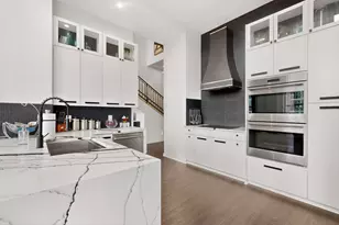 2323 N Houston St, Dallas, TX 75219 - Photo 12