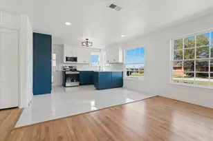 602 W Pecan St, Celina, TX 75009 - Photo 8