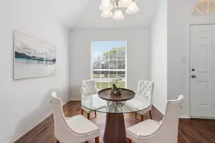 1325 Maple Ridge Dr, Mesquite, TX 75149 - Photo 2