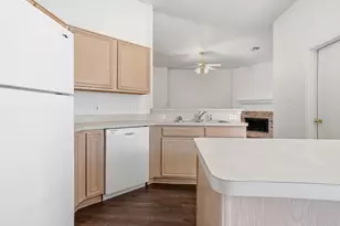 1325 Maple Ridge Dr, Mesquite, TX 75149 - Photo 12