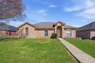 1325 Maple Ridge Dr, Mesquite, TX 75149 - Photo 1
