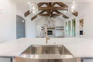 3031 Haylee Dr, Granbury, TX 76048 - Photo 10