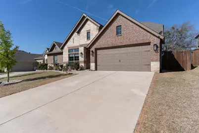 145 Mockingbird Hill Drive, Joshua, TX 76058 - Photo 2