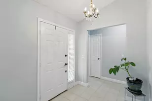 1338 Saddleback Ln, Lewisville, TX 75067 - Photo 4