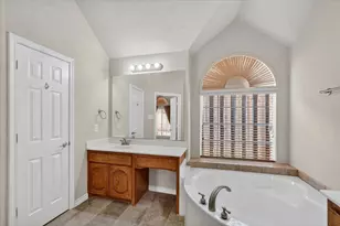 2839 Kate Ln, Grand Prairie, TX 75052 - Photo 28