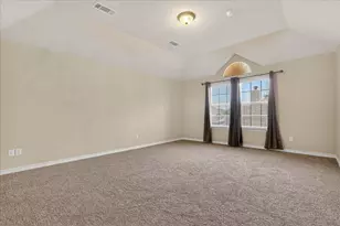 2839 Kate Ln, Grand Prairie, TX 75052 - Photo 36