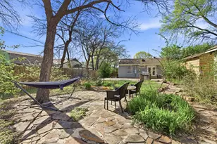 117 W Ave E, Garland, TX 75040 - Photo 18