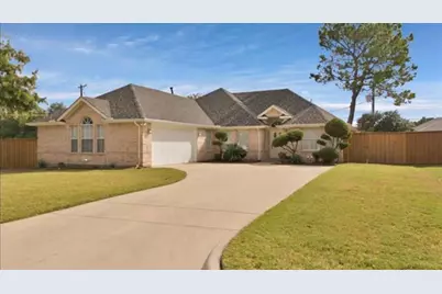 4604 Preston Bend Drive, Arlington, TX 76016 - Photo 1