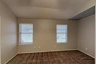 501 Marybeth Dr, Burleson, TX 76028 - Photo 10