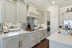 4211 Prado Ct, Irving, TX 75063 - Photo 14