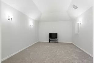 4211 Prado Ct, Irving, TX 75063 - Photo 32