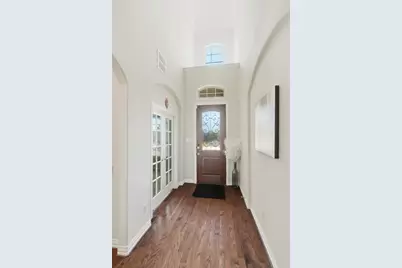 4211 Prado Court, Irving, TX 75063 - Photo 4