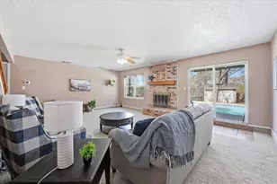 4900 Sagebrush Ct, Arlington, TX 76017 - Photo 6