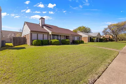 206 Southerland Avenue, Mesquite, TX 75150 - Photo 2