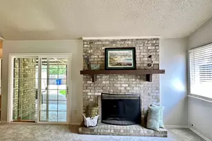 2005 Cedarwood Dr, Carrollton, TX 75007 - Photo 6