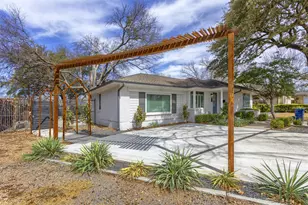 1812 Carol St, McKinney, TX 75069 - Photo 4