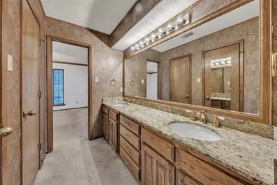 205 William Wallace Drive, Burleson, TX 76028 - Photo 16