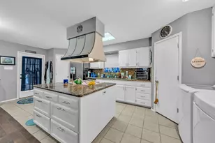 205 William Wallace Dr, Burleson, TX 76028 - Photo 28