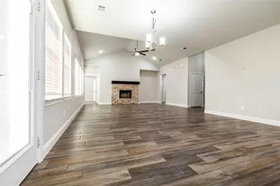 105 Rosemary Drive, Azle, TX 76020 - Photo 4