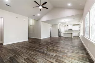 105 Rosemary Dr, Azle, TX 76020 - Photo 4