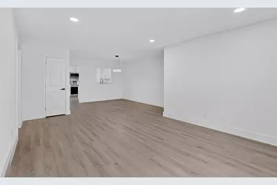 7708 Royal Lane #204C, Dallas, TX 75230 - Photo 18