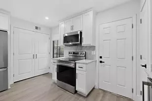 7708 Royal Ln, Dallas, TX 75230 - Photo 22