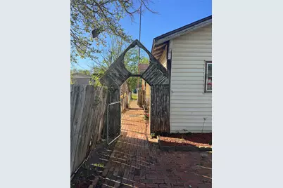 809 E Palestine Street, Mexia, TX 76667 - Photo 18