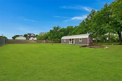 11061 Foutch Road, Pilot Point, TX 76258 - Photo 34