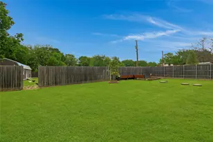 11061 Foutch Rd, Pilot Point, TX 76258 - Photo 32