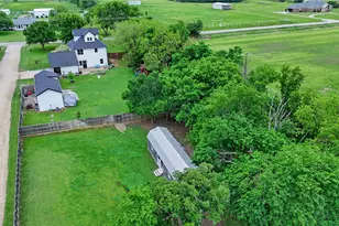 11061 Foutch Rd, Pilot Point, TX 76258 - Photo 24