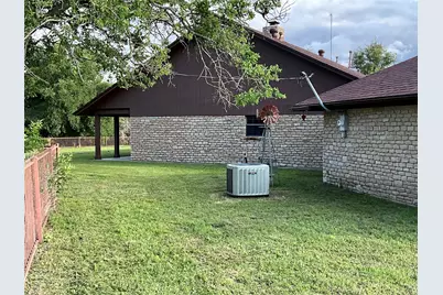 999 W Boynton St, Hamilton, TX 76531 - Photo 4