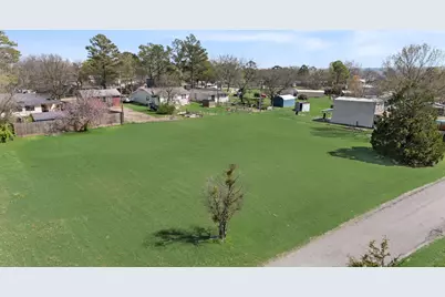 002 Briggs Boulevard, East Tawakoni, TX 75472 - Photo 1