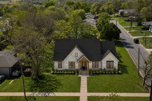 1116 E Epstein St, Sherman, TX 75090 - Photo 1