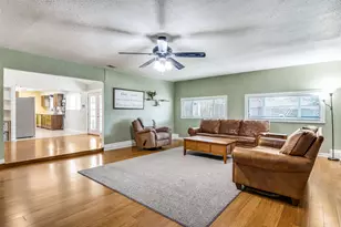 1803 Travis St, Garland, TX 75042 - Photo 8