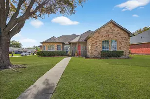920 York St, Forney, TX 75126 - Photo 2